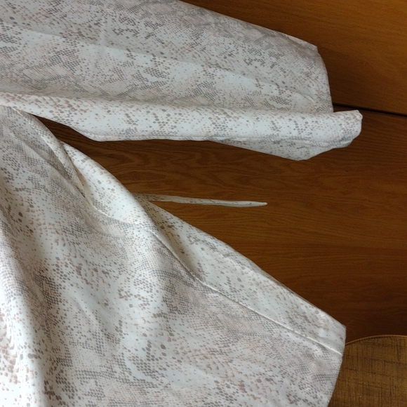 Loft Outlet Jumper SZ 4 Cream/Pink /Gray Design! - Picture 6 of 15